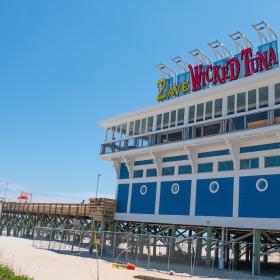 The Wicked Tuna at 2nd Avenue Pier Photo