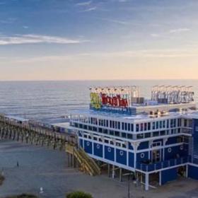 The Wicked Tuna at 2nd Avenue Pier Photo 2