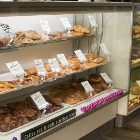 Benjamin's Bakery Cafe & Coffee Roaster Photo