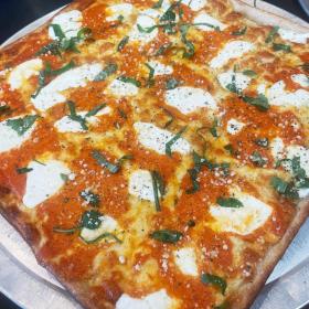 Genova's Pizza & Pasta Photo