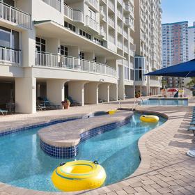 Hampton Inn and Suites by Hilton Myrtle Beach Oceanfront Photo