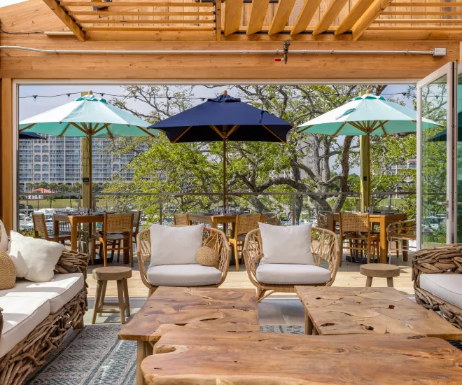 Big Chill Island House seating