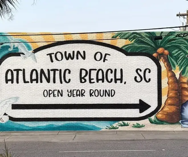 Town of Atlantic Beach Mural from the street.