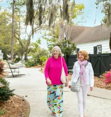 Friends shopping at Hammock Shops Village in Pawleys Island