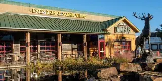Twin Peaks Restaurant Photo
