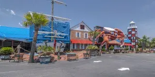 Giant Crab Seafood Restaurant Photo