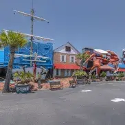 Giant Crab Seafood Restaurant Photo