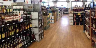 Green's Discount Beverages Photo