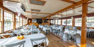 Barefoot Queen Riverboat Photo 5