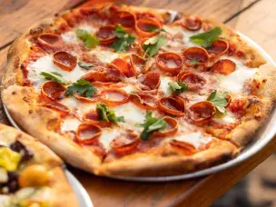 Pizza Hyena Surfside Beach