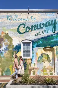 Conway Arts Mural Couple