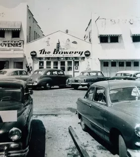 Vintage picture of Bowery near Boardwalk