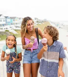Surfside Beach Pier Drippy's Ice Cream