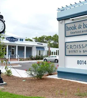 Hook &amp; Barrel and Croissants front entry