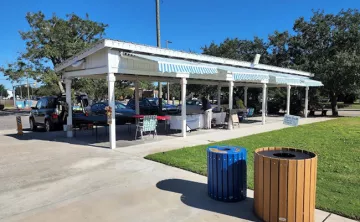 Myrtle's Market pavilion with vendors