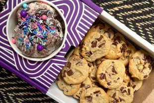 Cookie box and more sweets