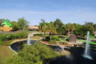 Jurassic Golf water feature