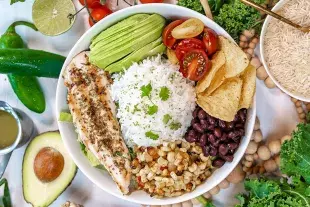 Zardin Healthy Eatery Photo