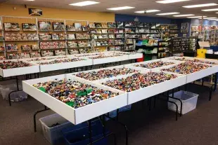 Bricks & Minifigs Photo