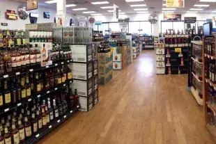 Green's Discount Beverages Photo