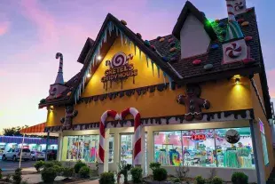 Gretel's Candy House Photo