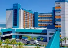 Up to an extra 10% off for Military, Reserves & Veterans at Landmark Resort Photo
