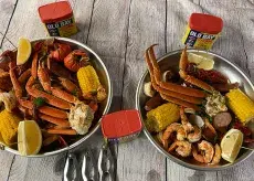 Noizy Oysters Bar & Grill Photo 2