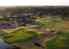River Hills Golf & Country Club