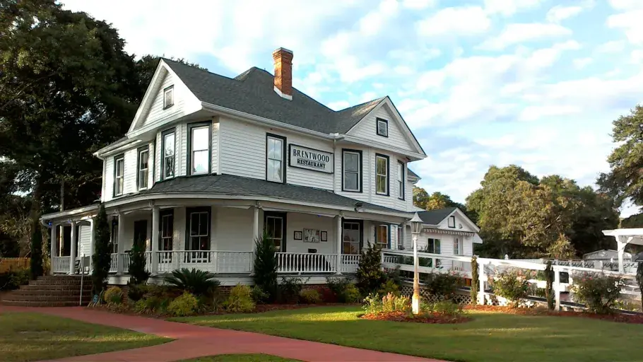 The Brentwood Restaurant &amp; Wine Bistro Photo