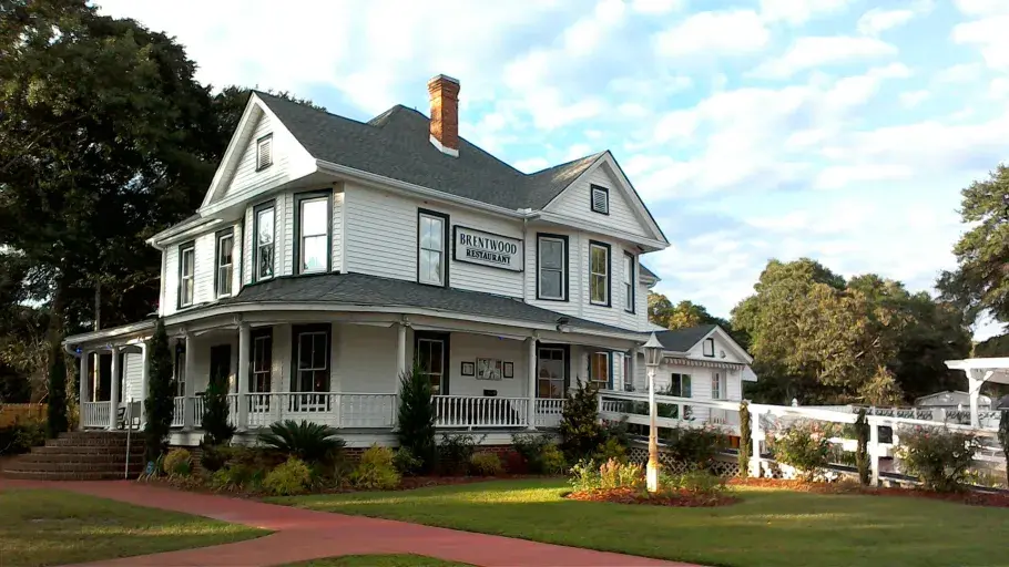 The Brentwood Restaurant &amp; Wine Bistro Photo