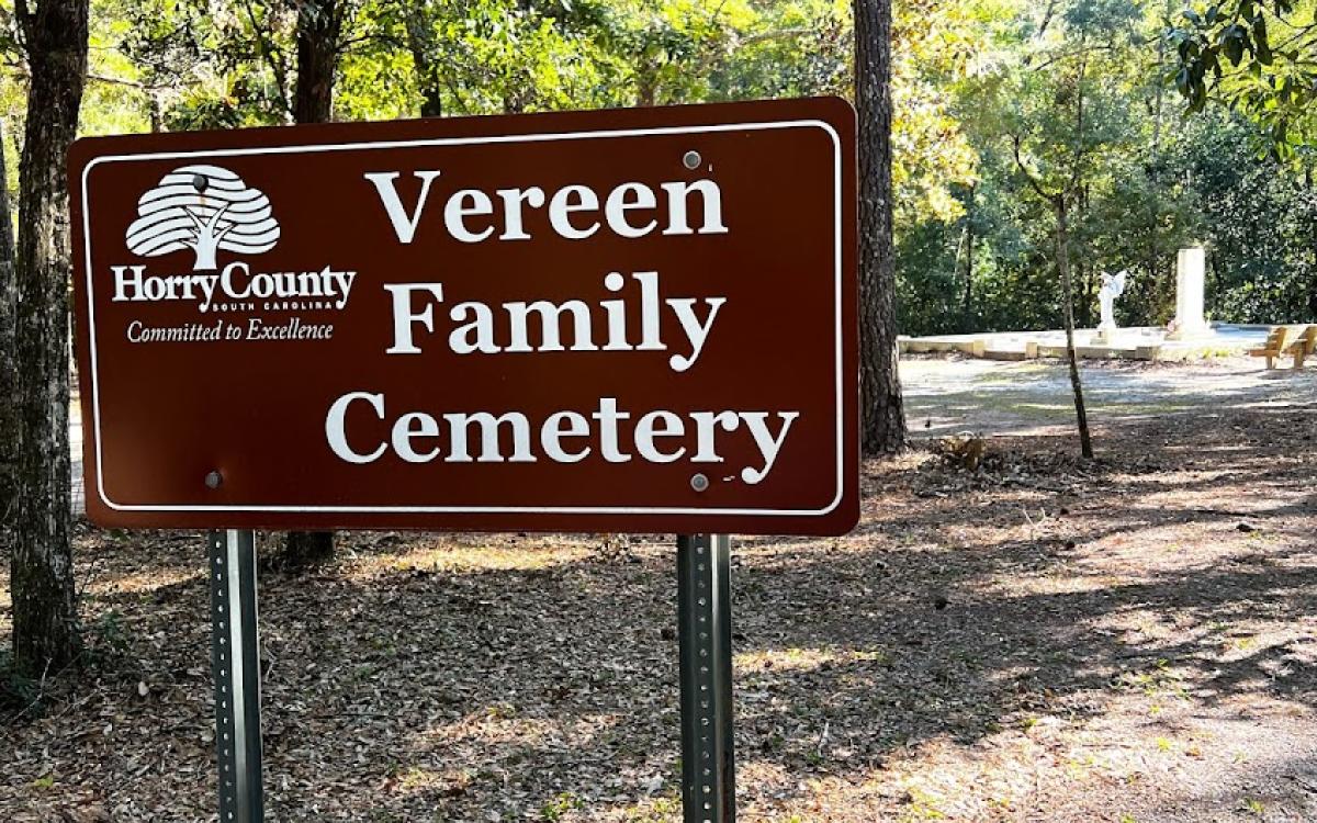 Vereen Gardens Family Cemetery
