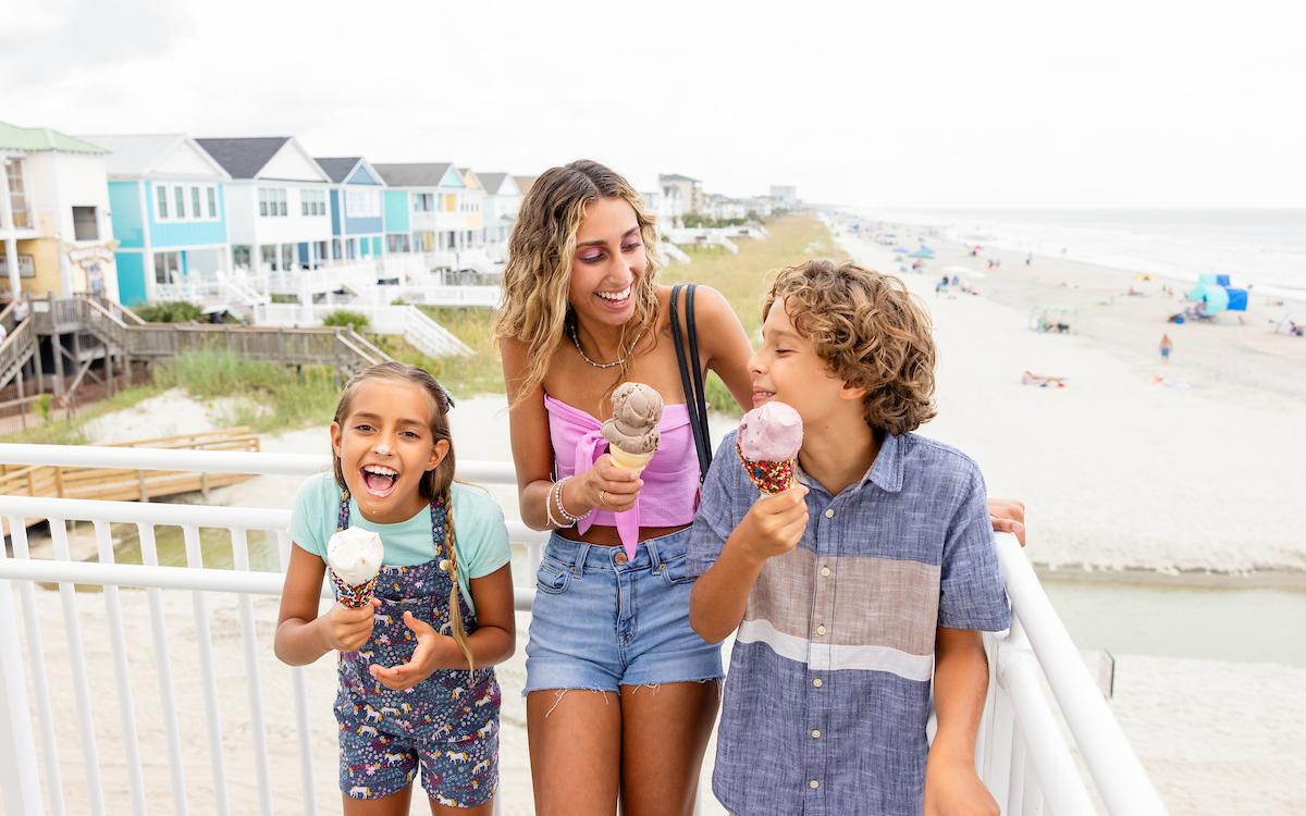 Surfside Beach Pier Drippy's Ice Cream