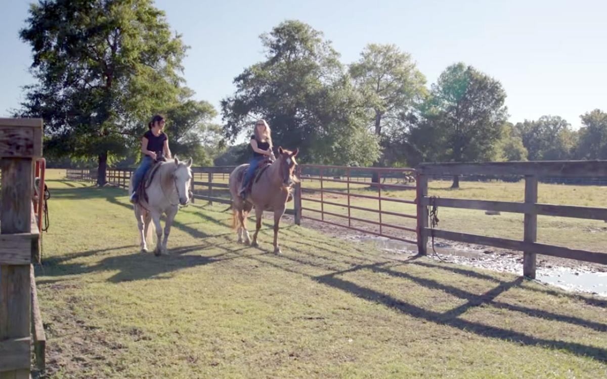 horsebackriding2.jpg