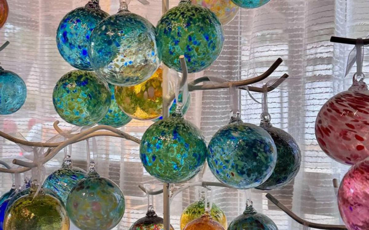 Conway Glass Glass Blowing Workshops Photo